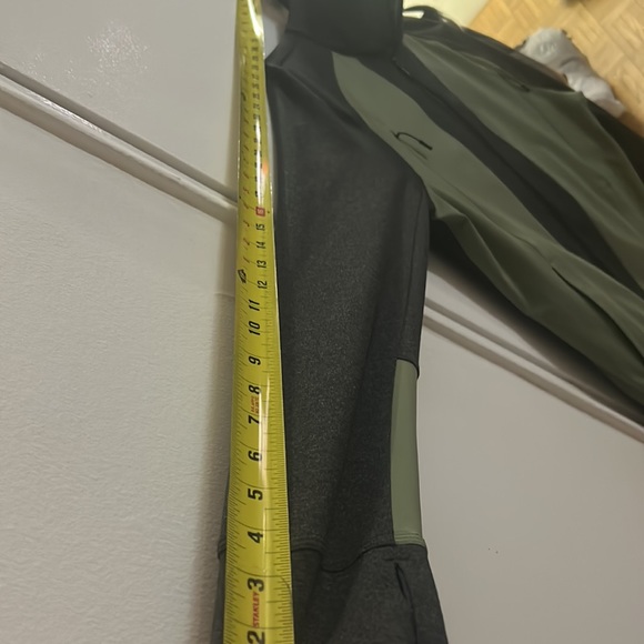 Lululemon active wear jacket - Picture 5 of 5